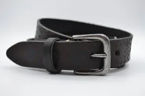 Leuke vintage echt lederen kinderriem met een gunmetal gesp en een gelaserde fantasie vlekprint